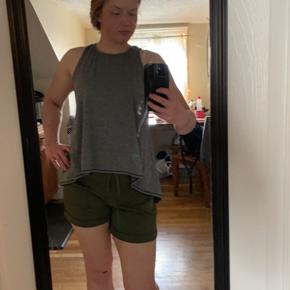 Open back Tank - Picture 3 of 4